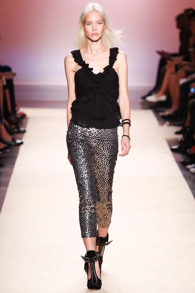 Look 38